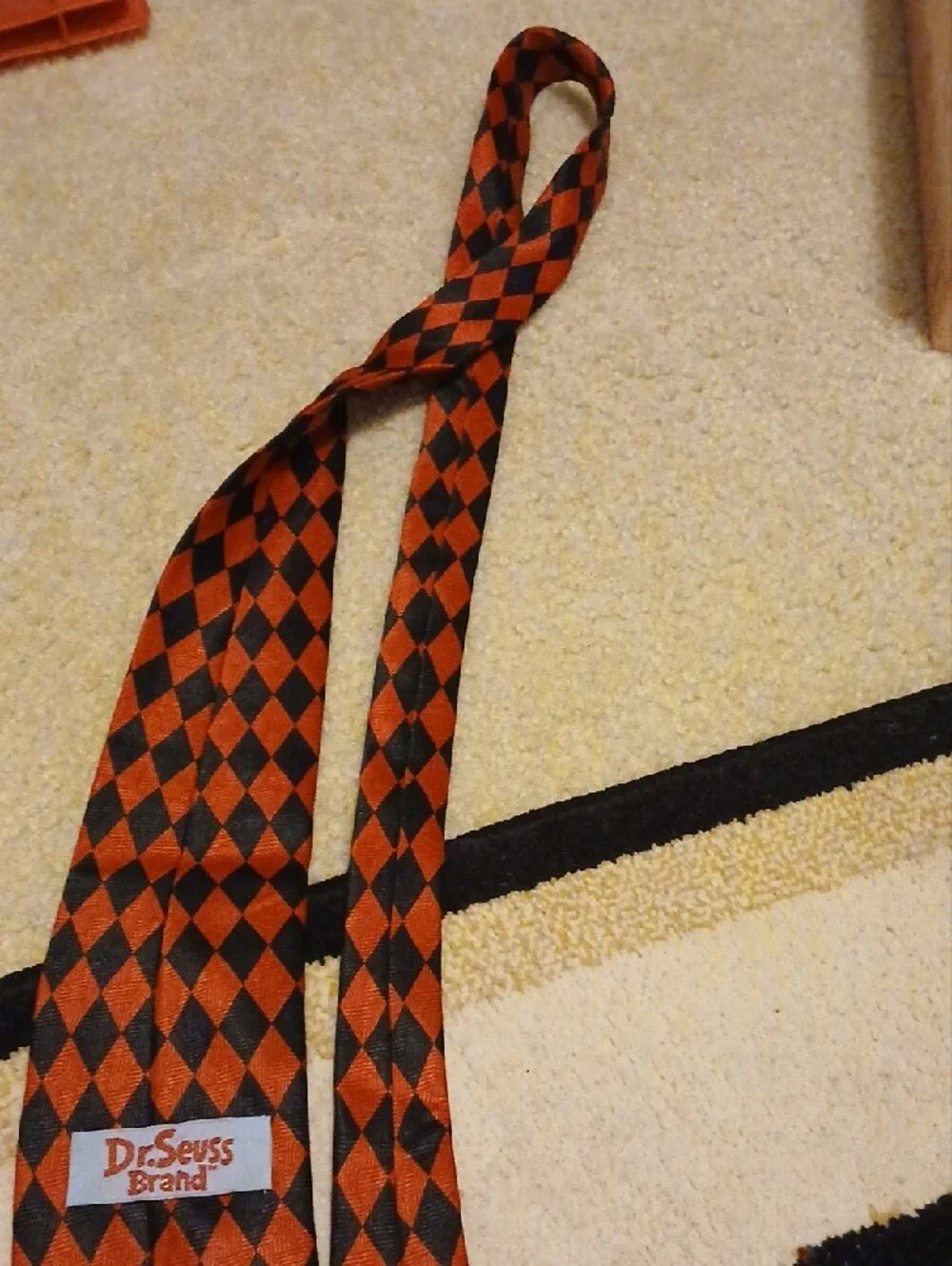 Dr. Seuss Red and Black Diamond-Pattern Grinch Tie